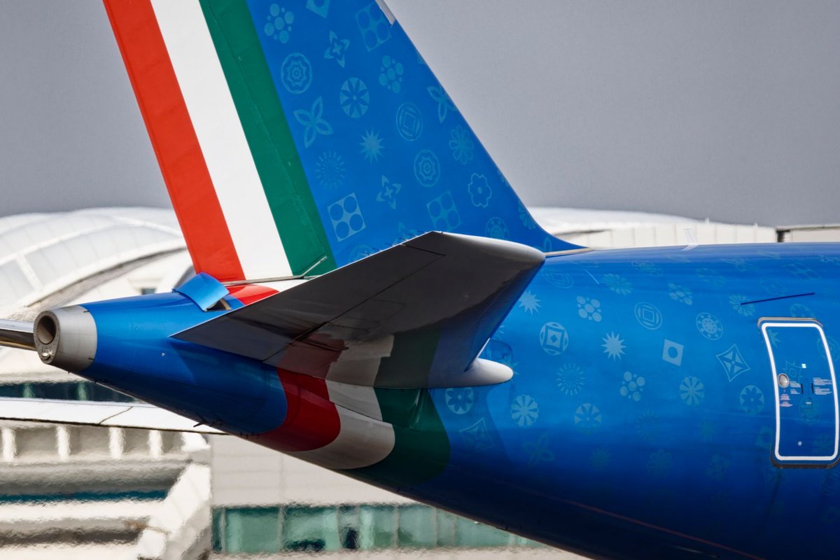 scr_sixty2's tweet photo. ITA Airways
Airbus A350-941 
#AZ #ITY #ITARROW
#Airbus #A350
#monogram
#aviationphotography https://t.co/qrvhPUJOfa