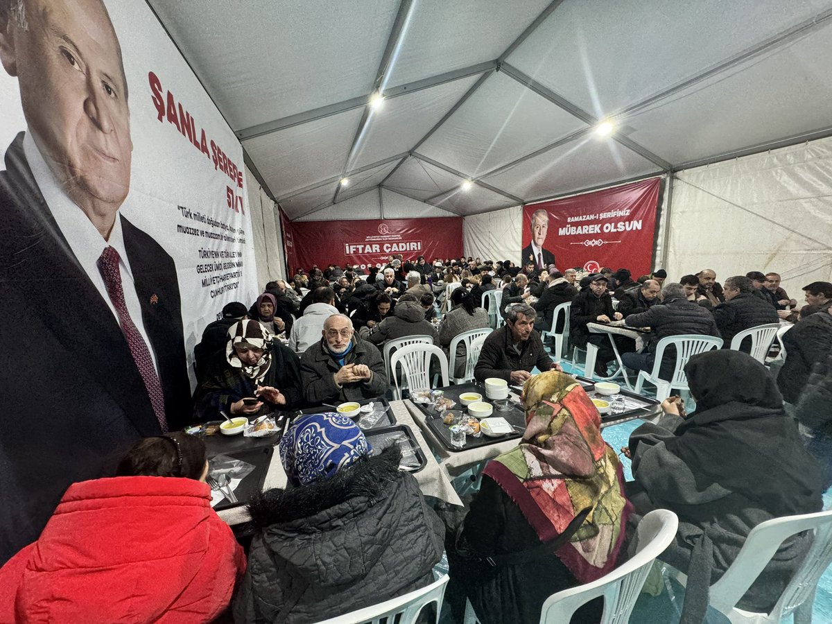 Ramazan’ın 1. Gününde Gönül Soframızdayız 🌙

MHP Zeytinburnu İlçe Başkanlığı iftar çadırımızda bugün de kıymetli komşularımızla bir araya geldik.
Paylaşmanın huzurunu, kardeşliğin sıcaklığını birlikte yaşadık.

Soframız Ramazan boyunca herkese açık.
Tüm hemşehrilerimizi