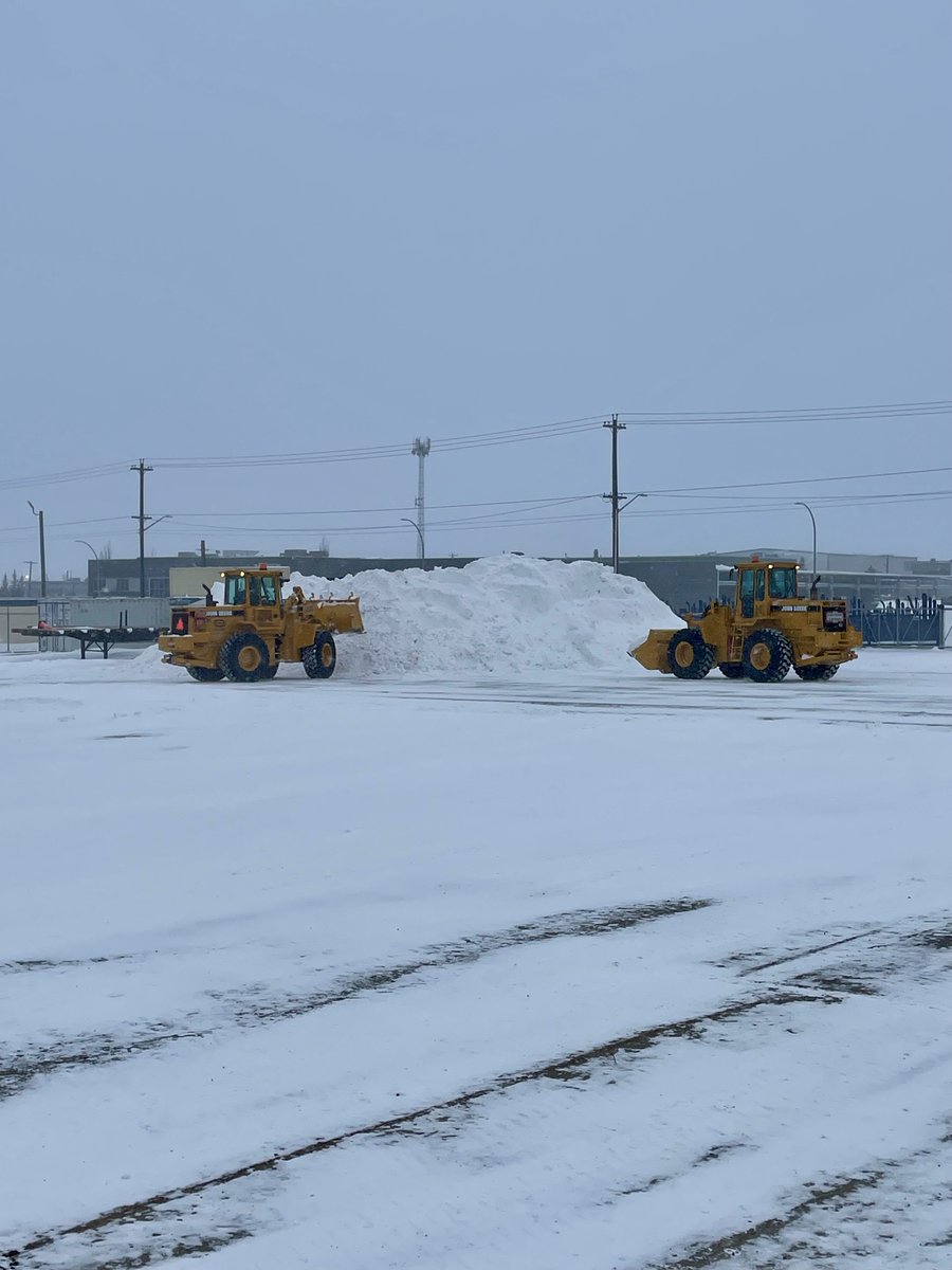 EdExGroupCo's tweet photo. When winter hits hard, our team rises to the challenge. Despite the recent snowstorm and freezing temperatures of -25°C, EDEX employees continue to work hard, getting the job done safely and efficiently. 
 
Proud of our EDEX teams who keep operations running smoothly year-round. https://t.co/iiKlXNPthD