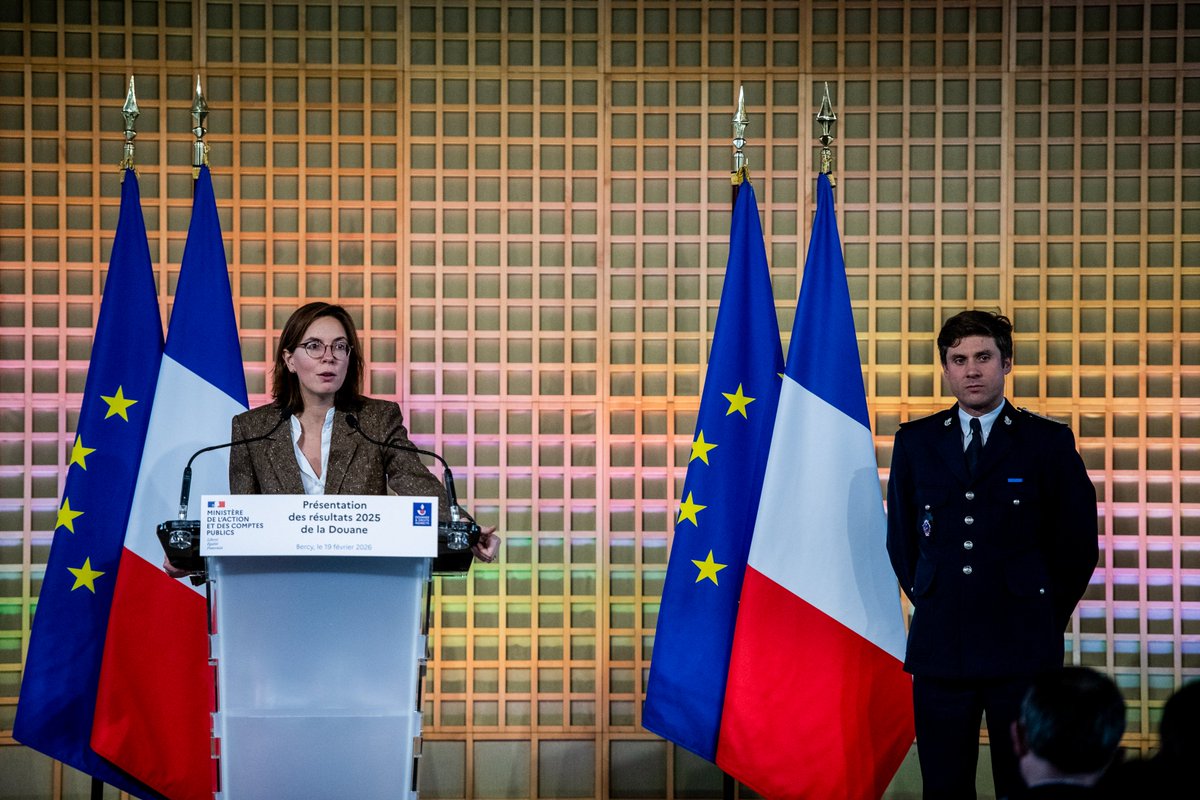 Douane française tweet media