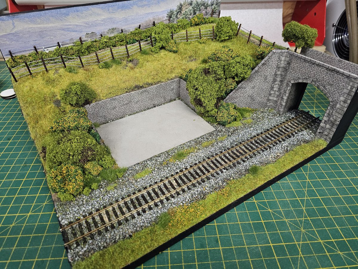 Warbases tweet media