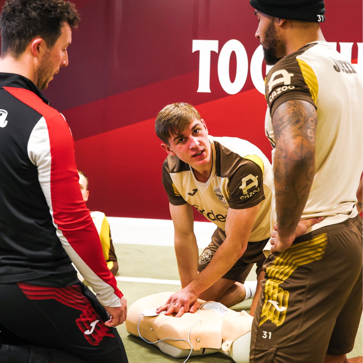 BrentfordFC's tweet photo. Our Heart of West London commitment is to ensure everyone has the skills to save a life ❤️

Learn the 6 steps to become a lifesaver with @resuscounciluk ⤵️