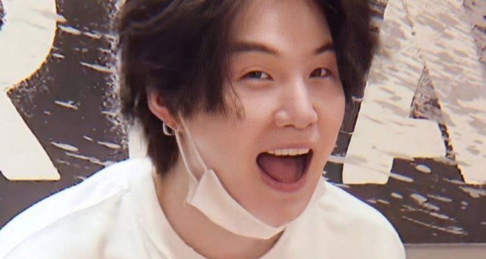 😼🪭 tweet media