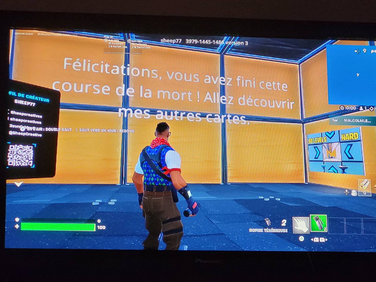 Malcolm21022001's tweet photo. @SheepCreatives Hey ! I finished your new deathrun, which was more enjoyable than the 65 levels one imo. But it's glitching. As you can see, I got smoke grenades in one of your levels and was able to use them until the end. Thus, your last level was way easier than how it should've been... https://t.co/h4JMbe3f71