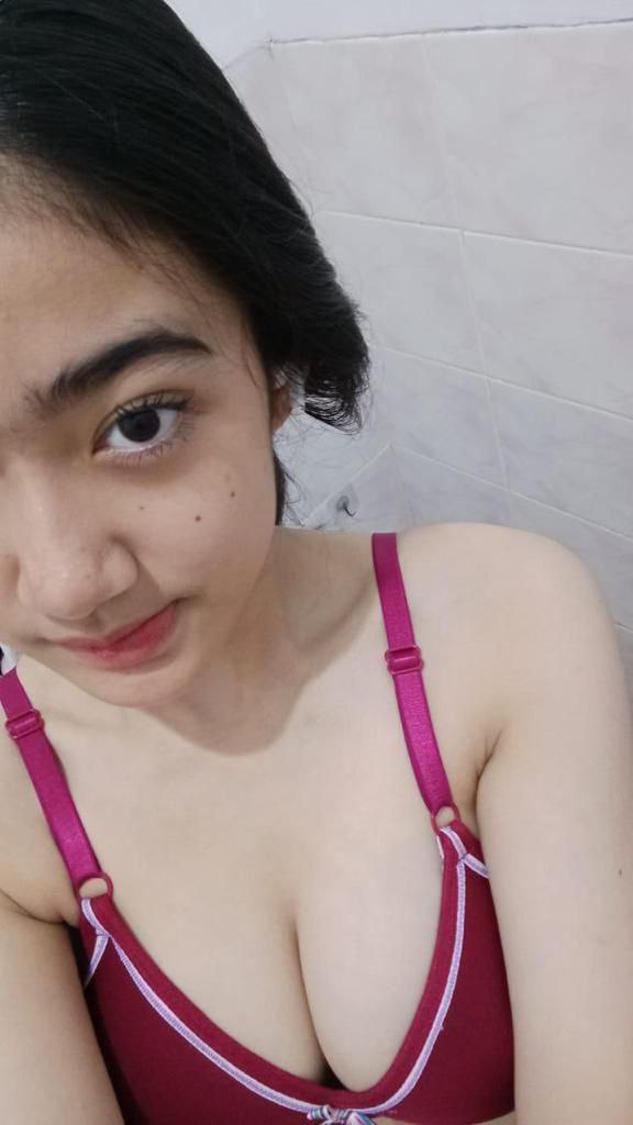 waeife's tweet photo. the queen syakirah.
Join Preview gratis klik link dibawah 
Grup tele viral dengan koleksi lokal dan sudah di sortir rapi.
Hanya upload koleksi cantik dan update setiap hari.
grup preview gratis ada di https://t.co/BetWHsARUF

Akun Utama 
@kuotamalam__
@Kuotahijab https://t.co/v5wA5NUUfr