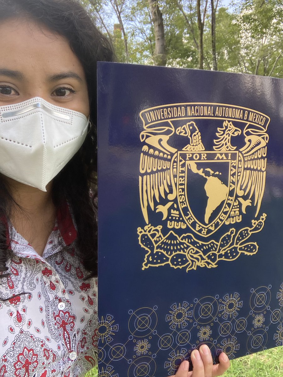 Dice Nadia López (<a href="/tejiendoapp/">Nadia López García (Cuenta personal)</a>), nueva Directora de Materiales Educativos de la SEP, que los libros de texto gratuitos cimentaron una educación colonial y eurocentrista, ocultando la afrodescendencia y promoviendo identidades mestizas.

Qué raro. Justo esos libros le permitieron