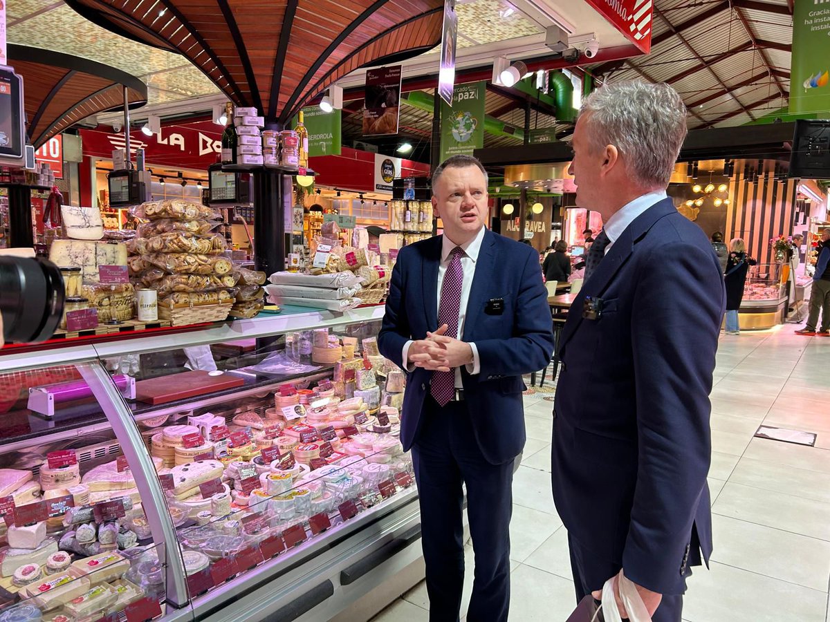 Cabinet Office tweet media