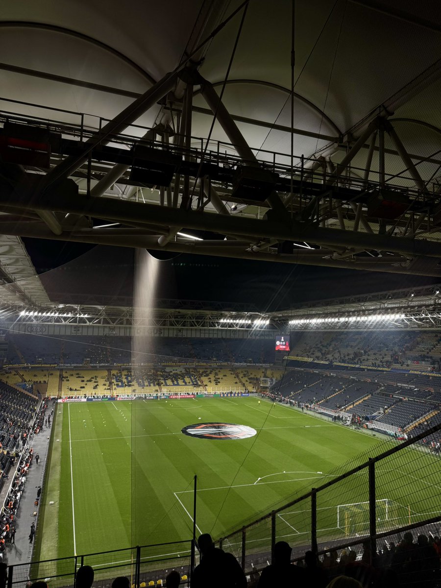 Lauren Evans tweet media