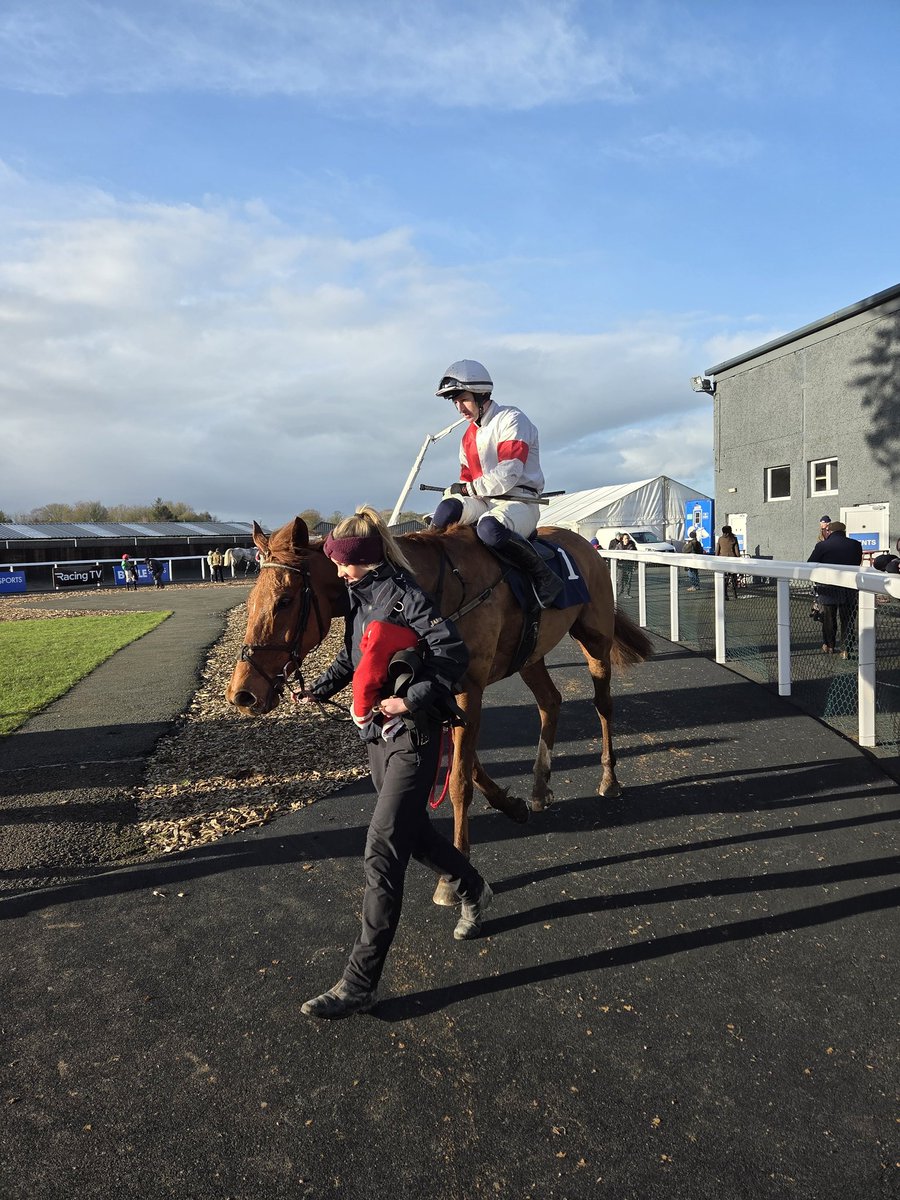 Irishracing.com Live tweet media