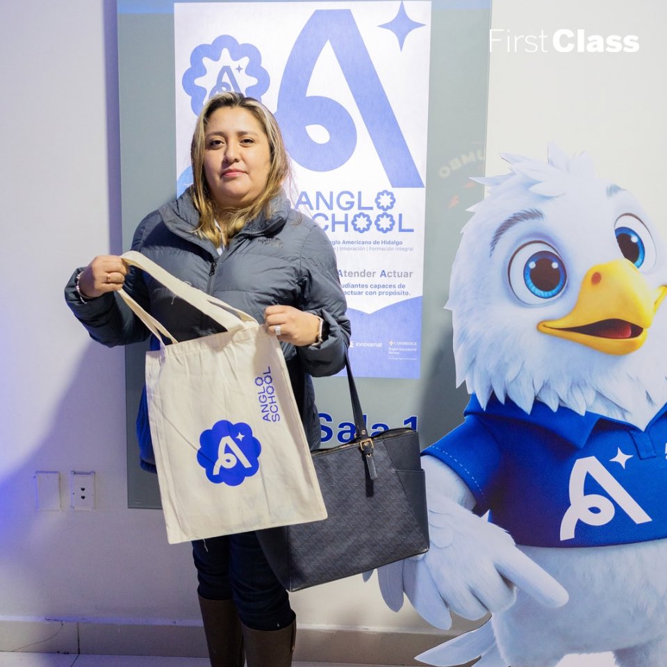 politicsfc's tweet photo. Colegio Anglo Americano de Hidalgo presentó oficialmente su renovado sistema educativo ante padres de familia.🧑‍🧑‍🧒‍🧒
Esta evolución pedagógica no solo responde al crecimiento tecnológico actual, sino que lo aprovecha como un aliado para potenciar la experiencia educativa. https://t.co/m3pH2u0BHN