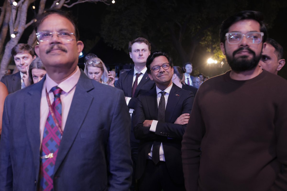 Lindy Cameron tweet media