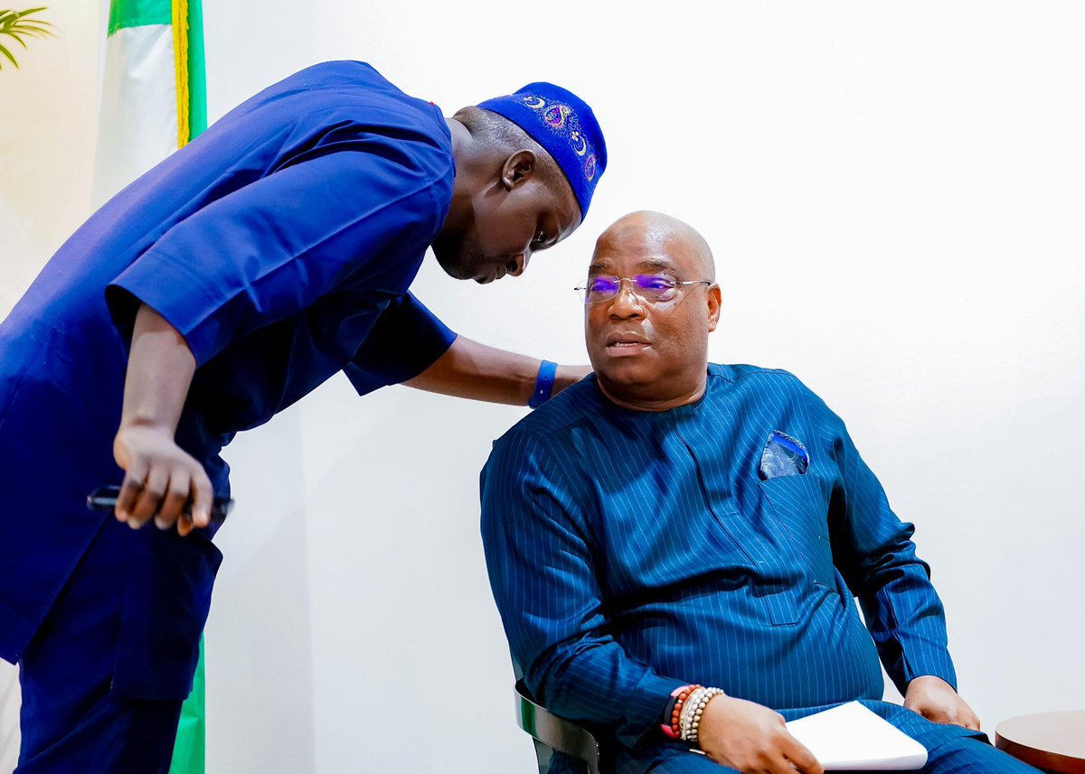 Jubril A. Gawat tweet media