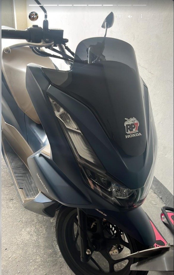 vlandrade92's tweet photo. MOTO ROUBADA NA SÃO FRANCISCO XAVIER!

@LeiSeca_RJ_ @tinojunior @RJ_OTT @PMERJ @PCERJ @plantaobaixadaa https://t.co/IwfwzBUjYC