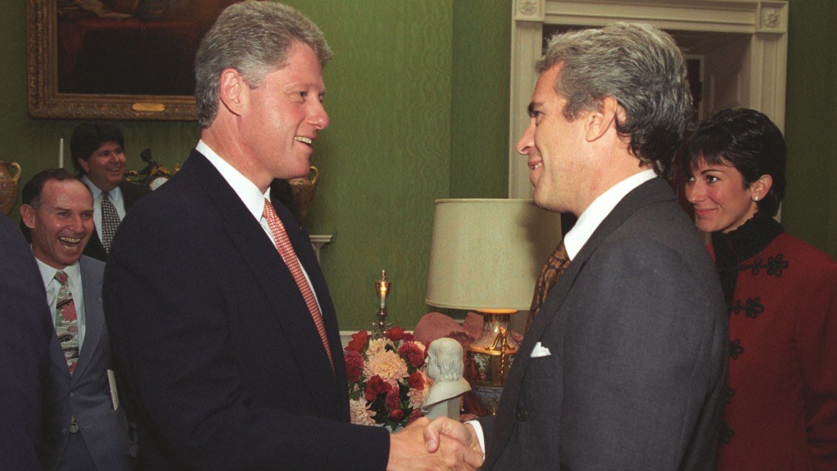 If Prince Andrew had two brain cells he would squeal and snitch on every American involved with Epstein