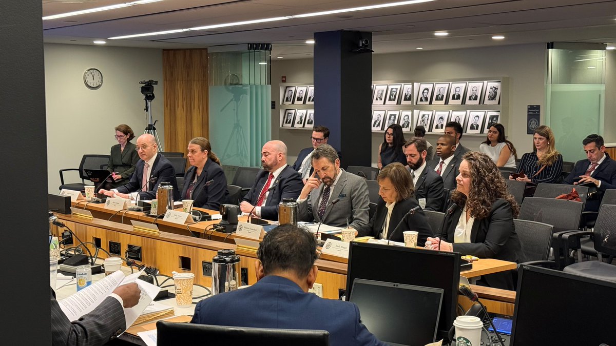 USCCRgov's tweet image. Listen to expert testimony from current and former federal employees at our briefing on Antisemitism on America's College and University Campuses.

youtube.com/watch?v=uJ_k0v…