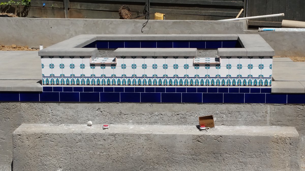 Tile sets the tone for your entire pool project 💎 Color, texture, and finish make a huge difference—and we’re here to guide you every step of the way. Together, we’ll choose the perfect tile to match your vision and style.
