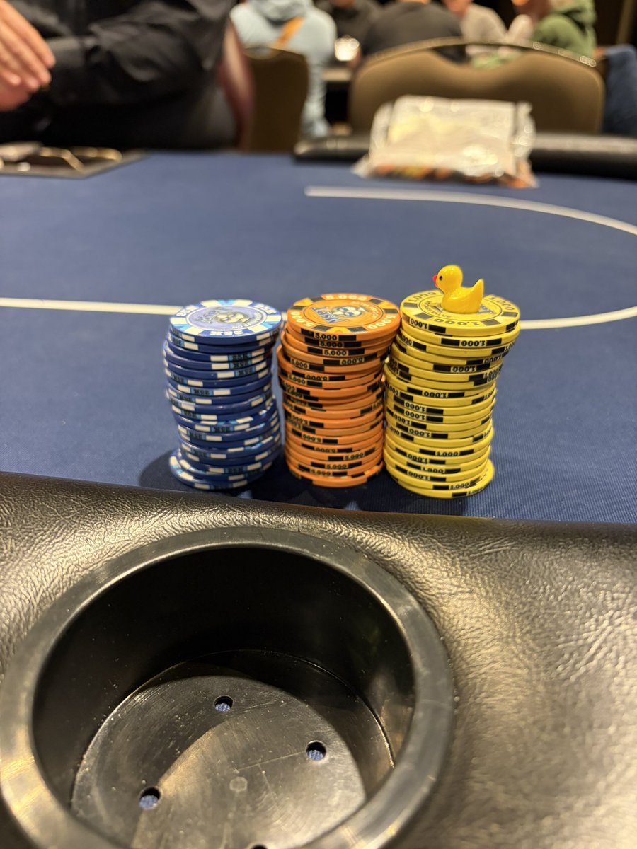 BottomFragVAL's tweet photo. About to start day 2 of the @msptpoker mini main playing for 67k$ up top. 124 left 9th in chips. https://t.co/RcrZ1JdVmd