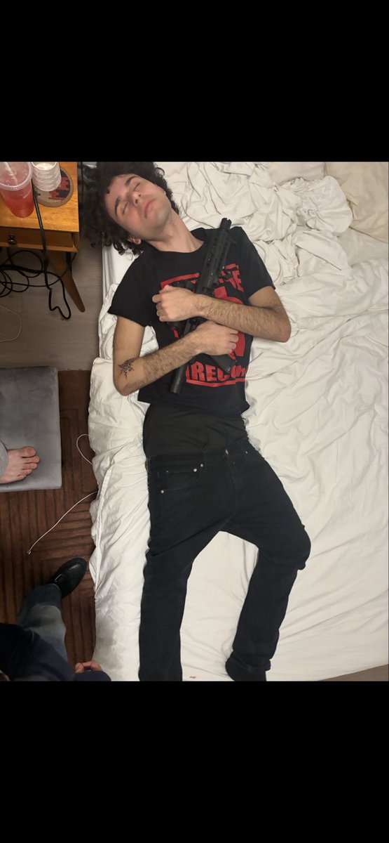 Tay2sick_'s tweet photo. Sleep with the chop cuz I miss my bitch https://t.co/GDtENiBv8w