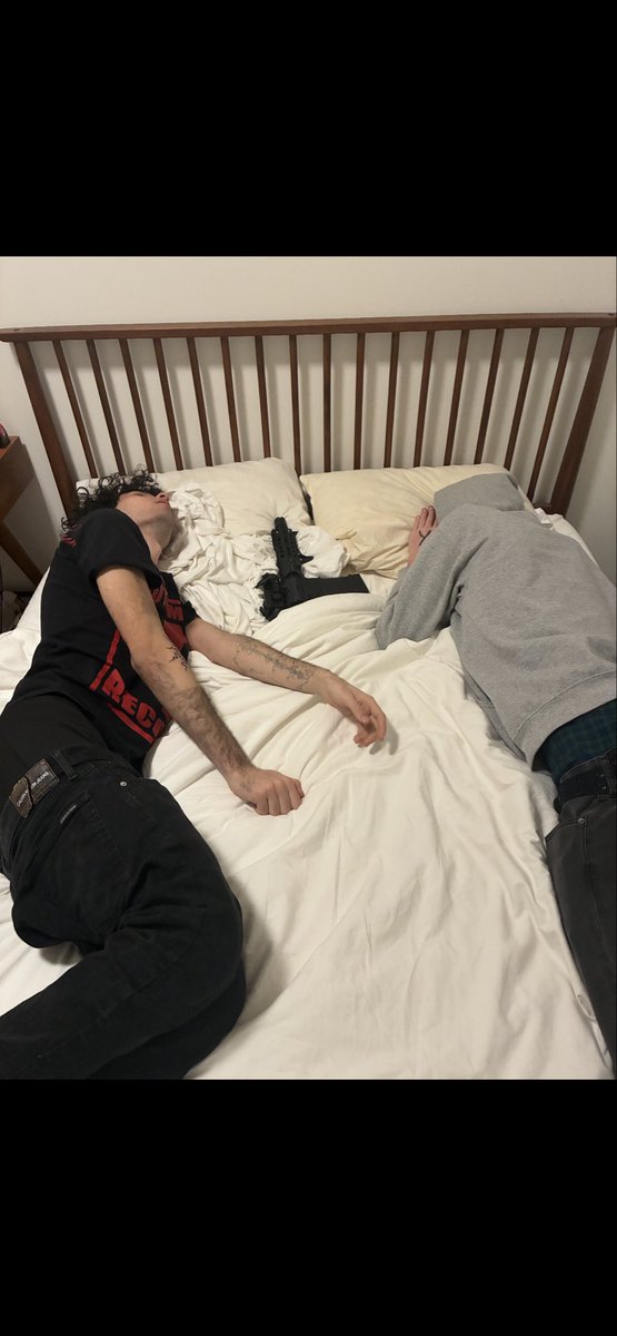 Tay2sick_'s tweet photo. Sleep with the chop cuz I miss my bitch https://t.co/GDtENiBv8w
