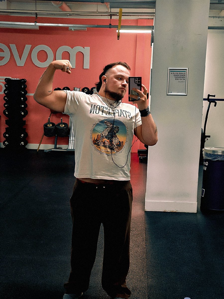 Tourettes Lad Official tweet media