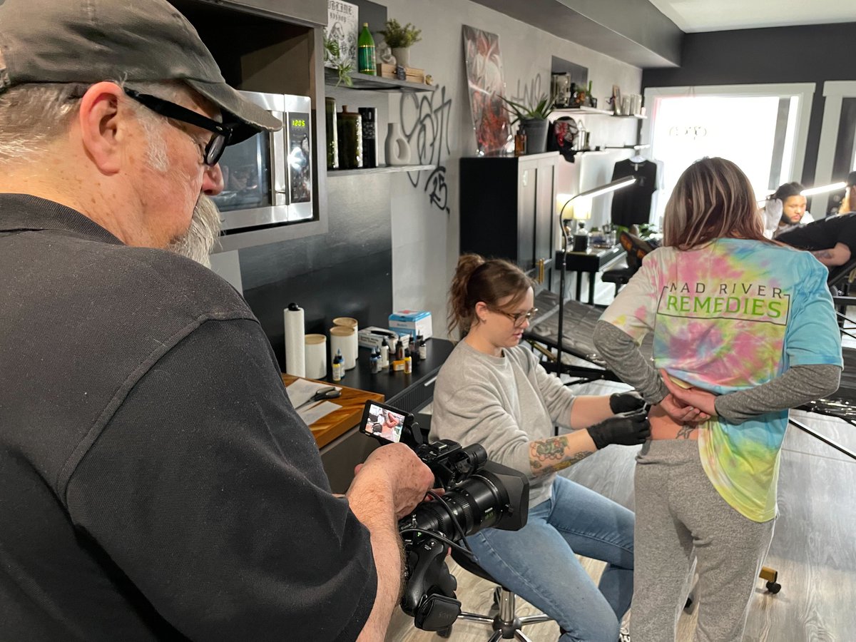 ThinkTV's tweet image. Our crew is over at Saint Anne's Tattoo in Dayton filming a segment for The Art Show. Do you have any tattoos? Drop a pic! #pbs #localpbs #localart #tattoos #ohiopbs