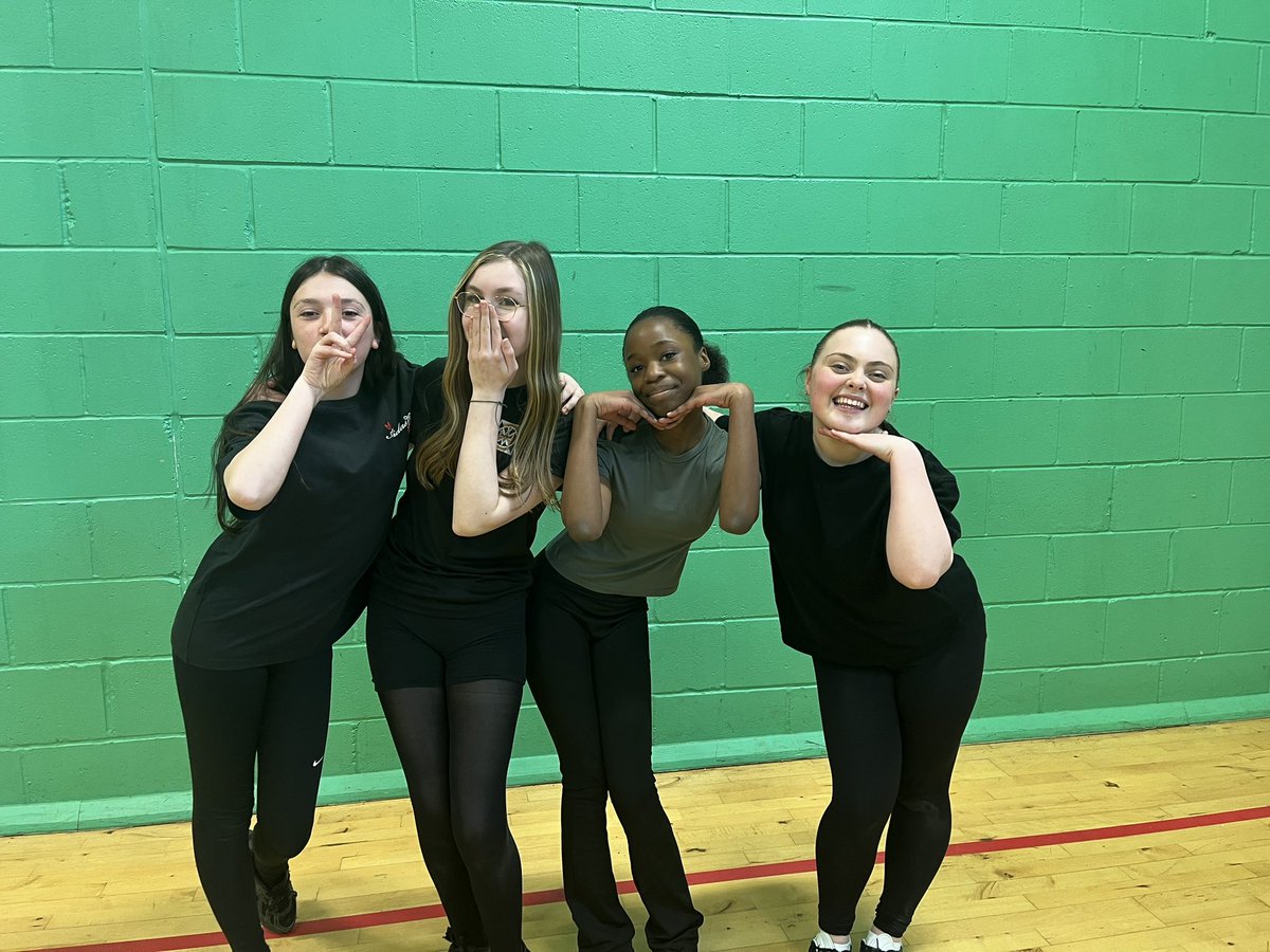 St Thomas Aquinas PE tweet media