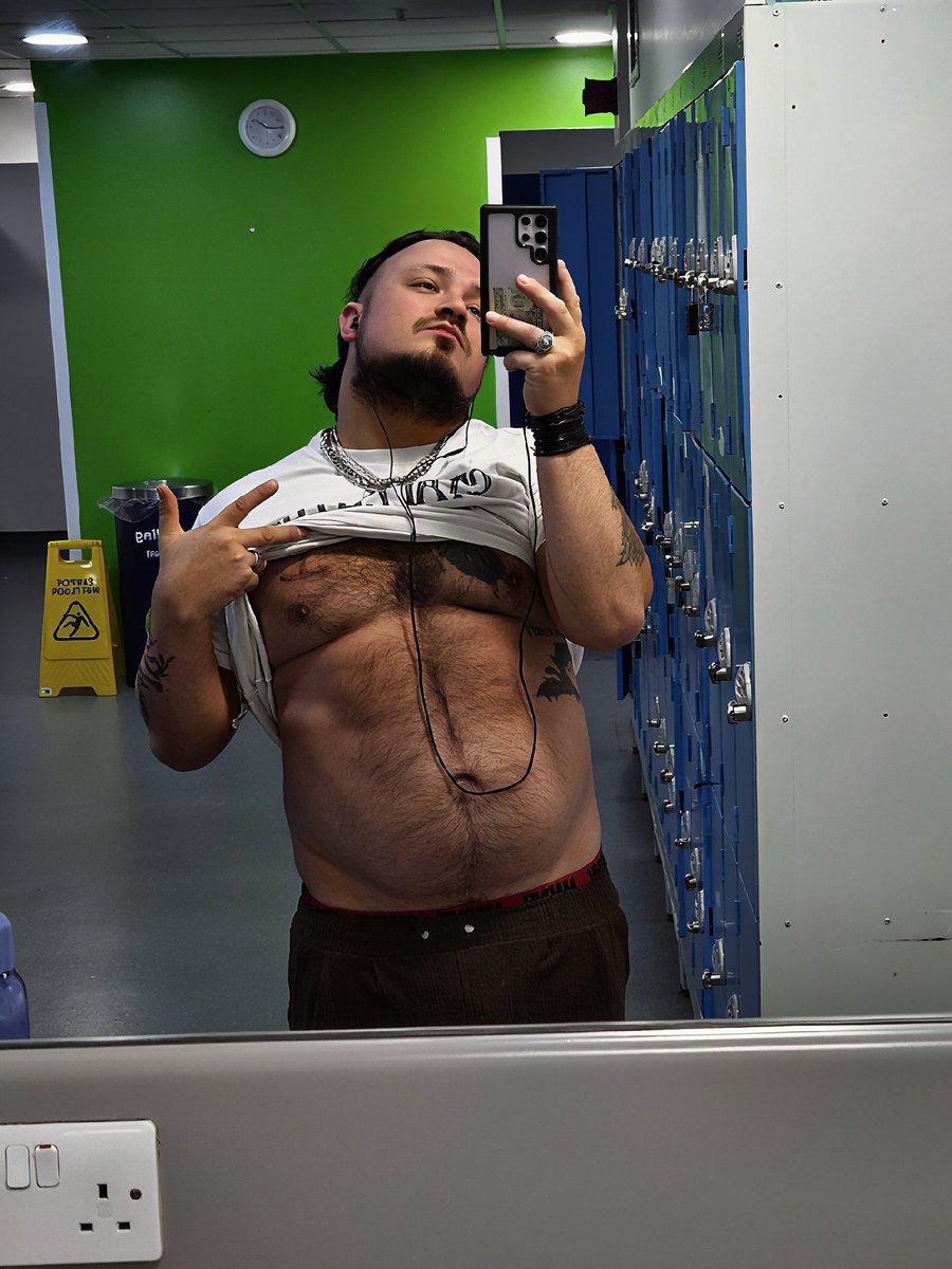 Tourettes Lad Official tweet media