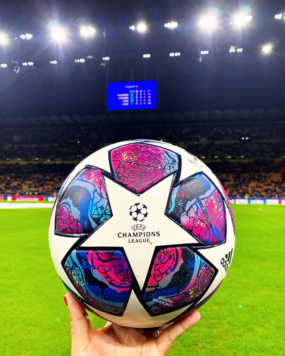 _cristinabea's tweet image. Seis añazos de aquel Atalanta-Valencia de la ida de los octavos de final de la Champions League, seis añazos de la bomba biológica de San Siro. Tremendo lo del paso del tiempo, aunque no más que lo que se nos vino después de aquella noche en Milán. #Pandemia #Coronavirus