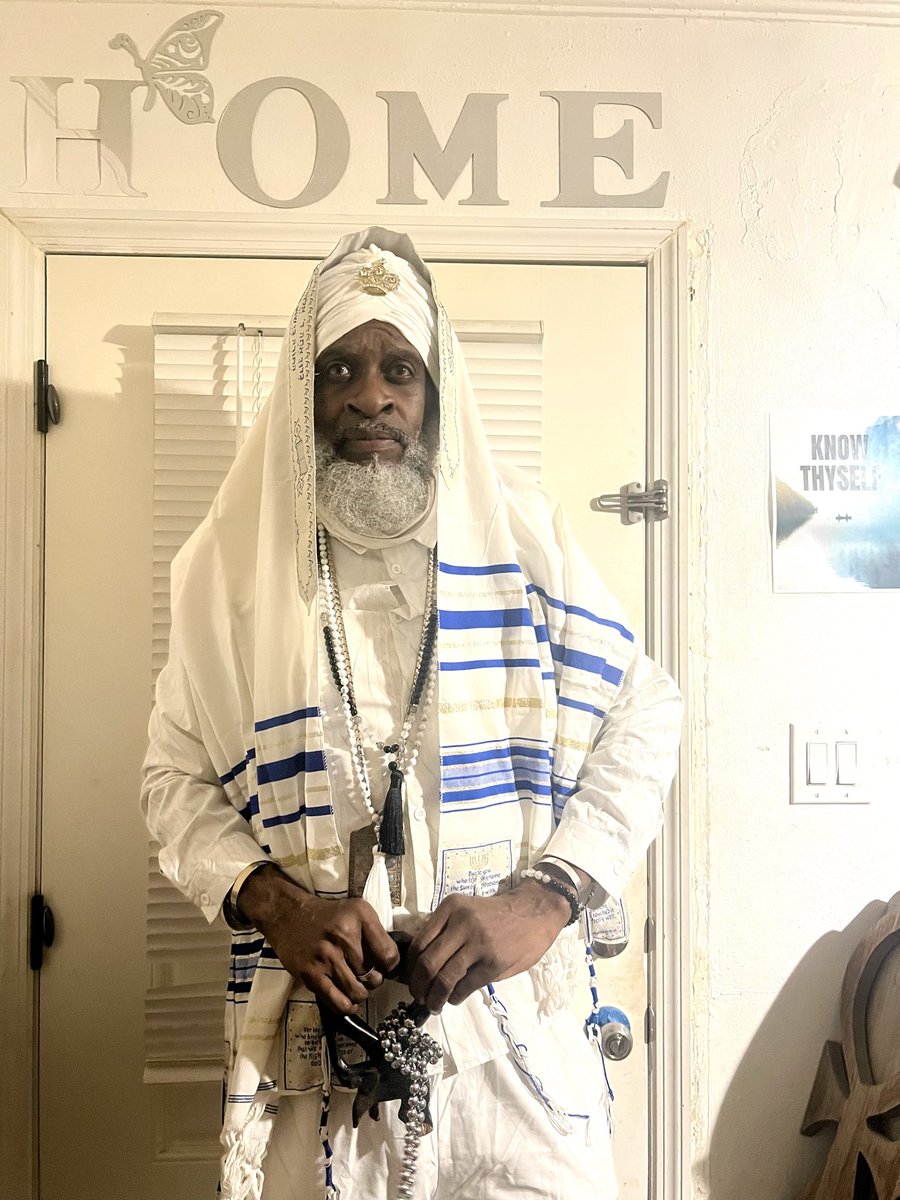 KhemBey913's tweet photo. @da13thsun ELOHYIM is Real 9.13 https://t.co/yo1ggUxms2