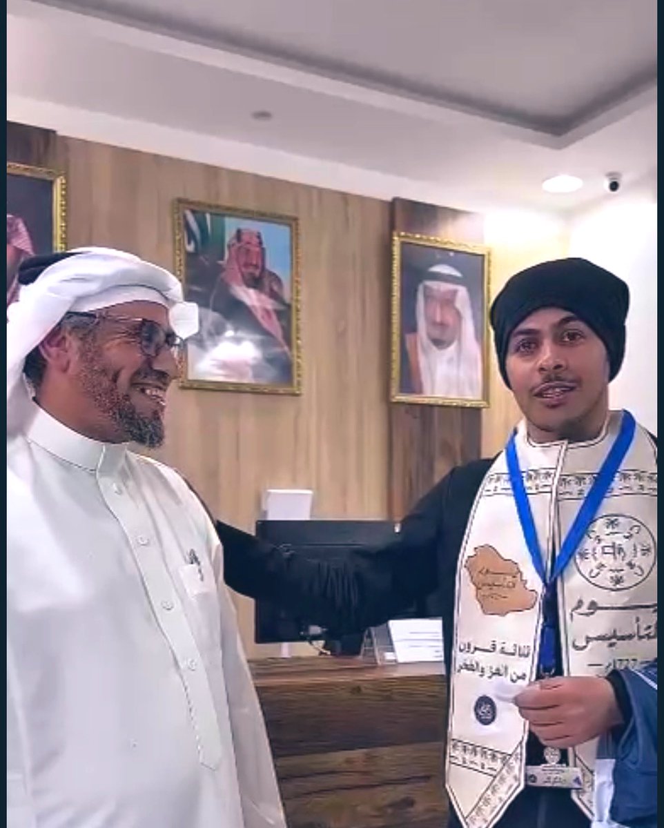 Alzulficyclists's tweet photo. ضمن أهداف فريق #دراجو_الزلفي في استقبال الرحّالة والدراجين ودعم ثقافة الرحلات الطويلة.

استقبال عضو الفريق الكابتن #عبداللطيف_الدعفس الرحّال الدراج الدولي #عبدالله_السلمي، وذلك في محافظة #الغاط عند الساعة 4 فجر يوم الخميس 2 رمضان 1447هـ
#الزلفي 
ويأتي هذا الاستقبال ضمن متابعة رحلة الرحّال الممتدة من دولة #روسيا وصولًا إلى #المملكة_العربية_السعودية 🇸🇦 مدينة #الدرعية، والتي تستغرق 114 يومًا ، وذلك بمناسبة #يوم_التاسيس 
وقد قام الكابتن عبداللطيف الدعفس بتسليم الرحّال عبدالله السلمي إهداءات تذكارية تقديرًا لجهوده وتميّزه في هذه الرحلة الدولية الفريدة #رحلة_التأسيس أرض الملوك .
ومن المتوقع وصول الرحّال إلى وجهته النهائية يوم الأحد 5 رمضان 🌙 

سناب الرحّال 
https://t.co/tVGOrJfyCv

درب السلامة يا كابتن توصل بالسلامة 👋 
@TheebRentACar 
@KhaledAlwaleed 
@alhamidi_nasser 
@k_atallah 
@Saudi_Cycling