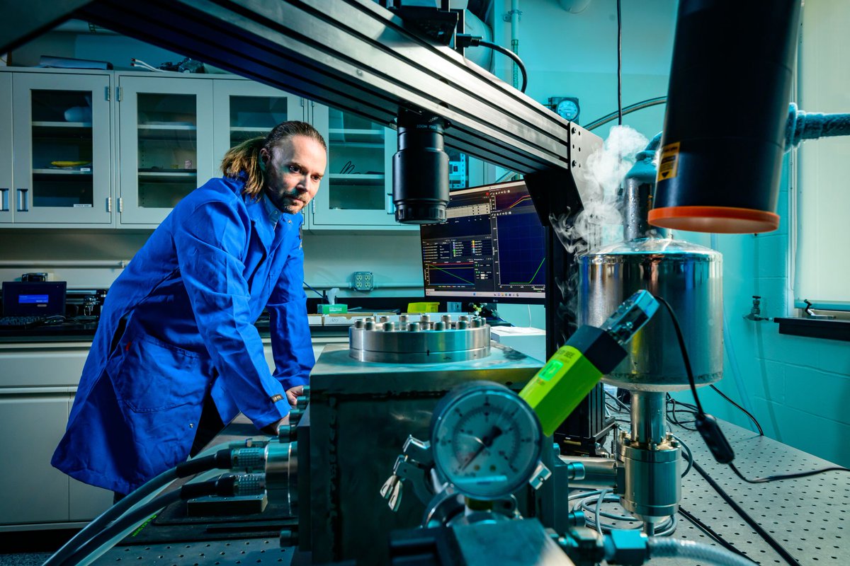 Metal alloys crack and fail through a mechanism called “fatigue” when repeatedly loaded and strained. Assistant Professor Jean-Charles Stinville and his team have demonstrated how fatigue resistance can be greatly enhanced. 
🔗 matse.illinois.edu/news/80920