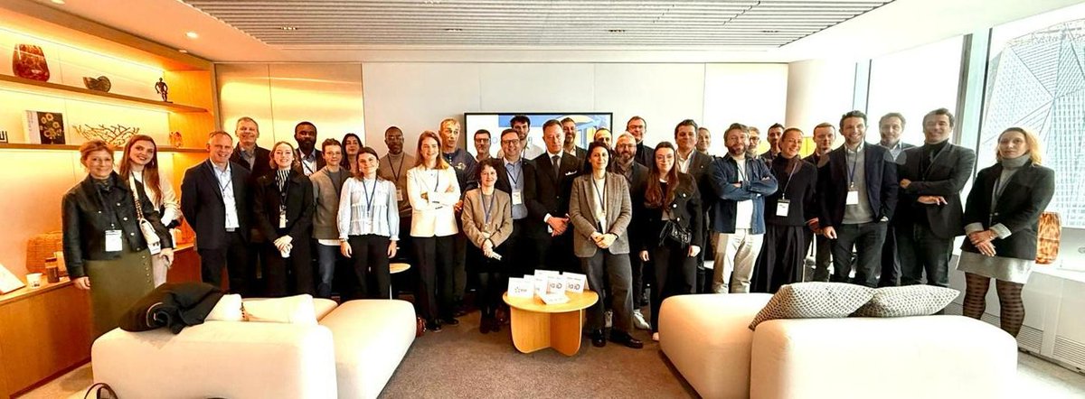 Moove Lab tweet media