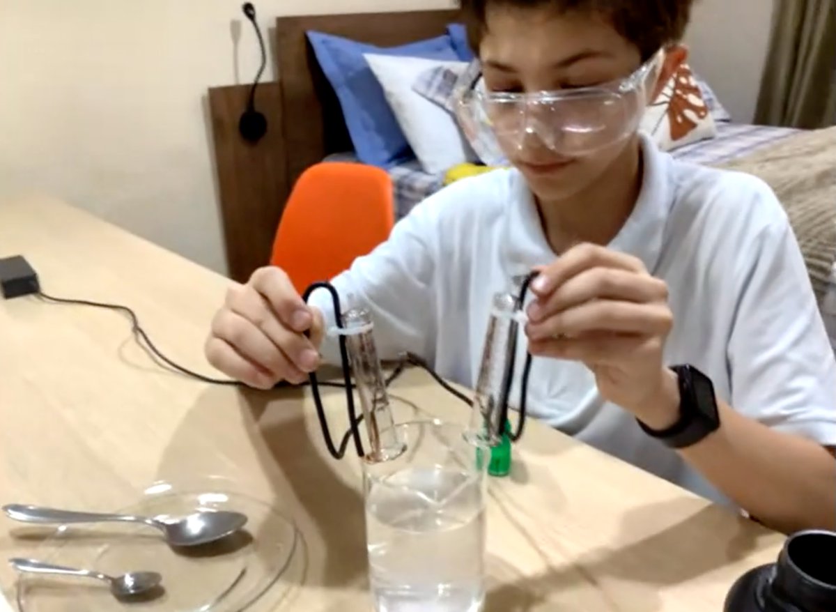 Imperial Academy students presented scientific principles that had ...