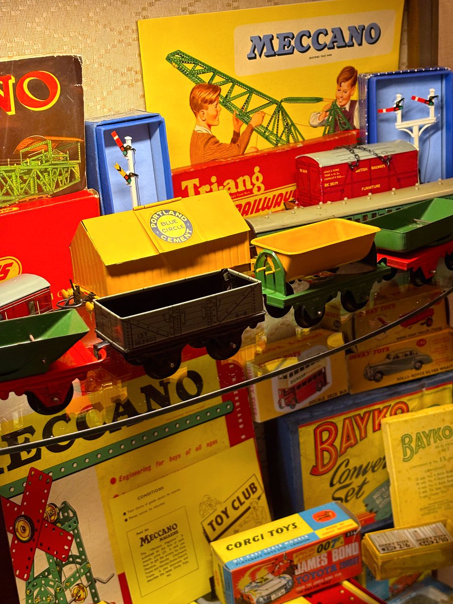 The Musical Box Record Shop tweet media