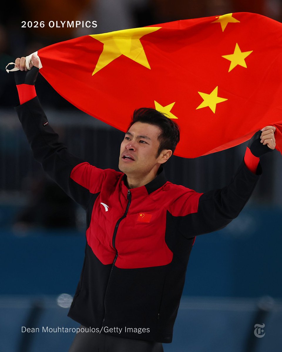 nytimes's tweet photo. From @TheAthletic: Zhongyan Ning upset the men's 1,500-meter speedskating competition to win Olympic gold for China. Jordan Stolz of Team USA got silver and the Netherlands’ Kjeld Nuis got bronze. https://t.co/z3OyBRA8mg https://t.co/8QiLkt4ZtJ