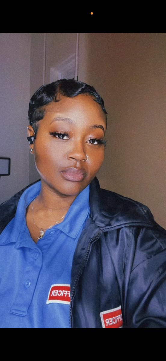 Head in the clouds feet on the ground 🐾☁️🍭 tweet media