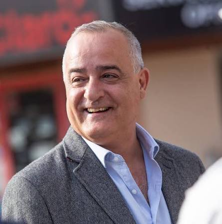 Joepsi's tweet photo. Los delicuentes de @javier_noguera y @GladysMedinaOK se acaban de sentar para darle Quorum a Milei. 

Hicieron campaña como Peronistas, fueron en la lista de Fuerza Patria y ahora votan como libertarios.

Hijo de un camión lleno de putas. https://t.co/HTm8QQxwZ8