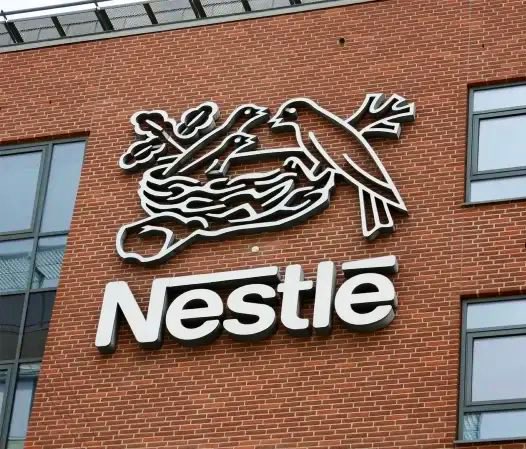 Boykot kazandı! Nestle; dondurma ve su pazarından çekilme kararı aldı.

▪️Şirketin ekonomik daralma ve yeniden yapılanma sürecine girdiği, binlerce çalışanını işten çıkaracağı bildirildi.

▪️CEO Navratil, “kapsamlı bir küçülme ve yeniden yapılanma sürecine” girildiğini duyurdu.