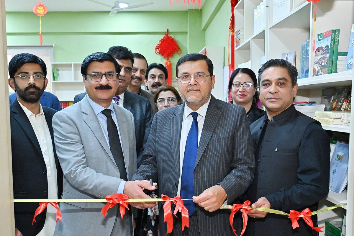 PICSUOS's tweet photo. Vice Chancellor UoS Prof. Dr. Qaisar Abbas inaugurated the Chinese Resource Lounge and joined Chinese New Year celebrations organized by PICS and CI , reaffirming Pakistan–China academic and cultural cooperation.
#UoS #PICS #ChineseNewYear #PakChinaFriendship #AcademicDiplomacy https://t.co/qN2C8KuwZJ