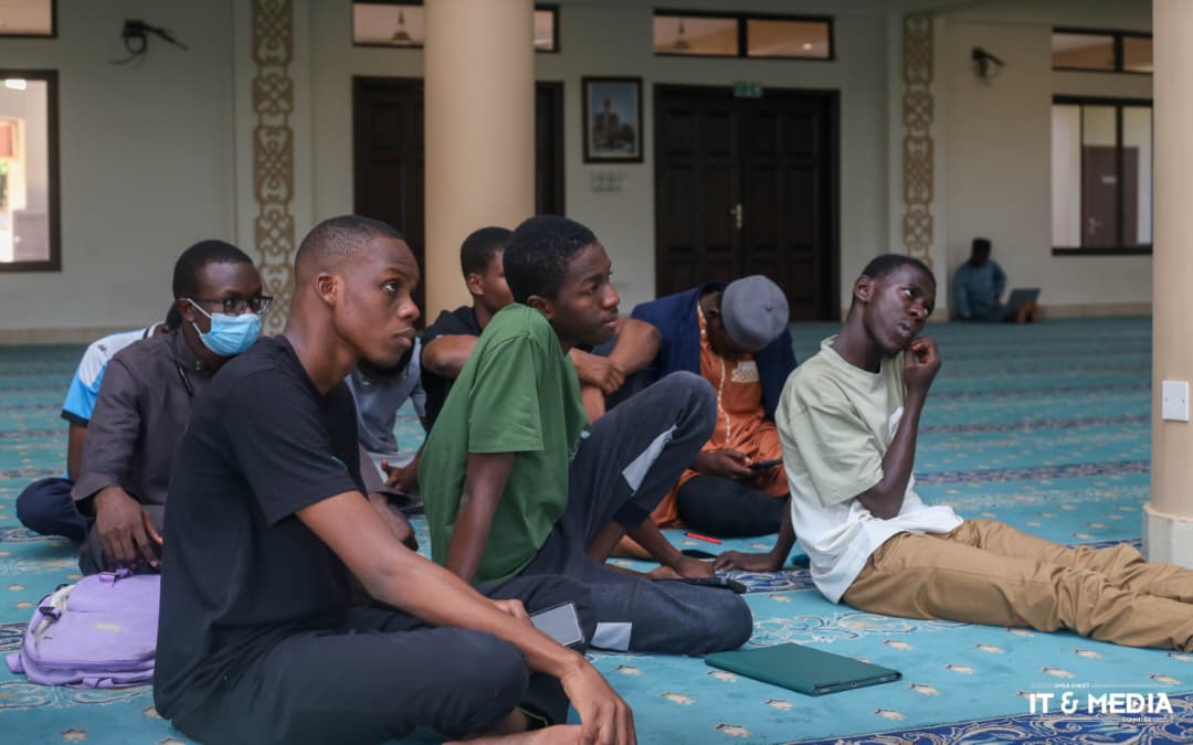 gmsaknust's tweet image. Here are some highlights from our First Aid and CPR Workshop.🔥🤩
A lot was taught, and we believe a lot was also learnt.🤗
#FirstAid #CPR #Savingalife