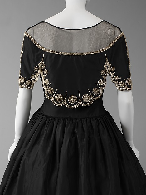Robe de Style by Jeanne Lanvin, 1926. The MET.