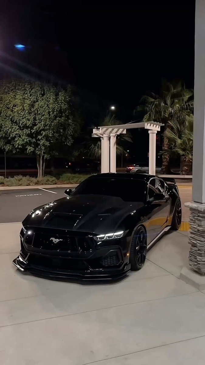 Car Porn tweet media