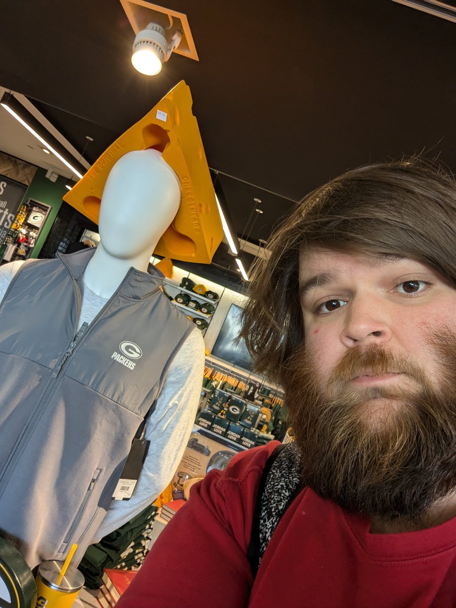 alsosteve's tweet image. Milwaukee already feeling like an all timer. I was order 6-7 and my plane arrived 20 minutes early. I feel it in my bones, no three land accumulates this weekend.
@Crew3Podcast #Lessons @SCGCON 
#RunHot