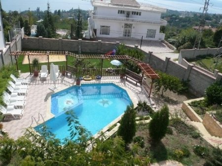 Perfect_Stayz's tweet photo. Connect directly with the property owner or vice versa. Perfect Stayz offers a huge selection of no booking fee vacation homes &amp; rentals around the world. Search villas, apartments, cottages  with direct owner.
Book now!
https://perfectstayz.c
 #PerfectStayz #apartment #cottages https://t.co/8XO5ufZQ5Y