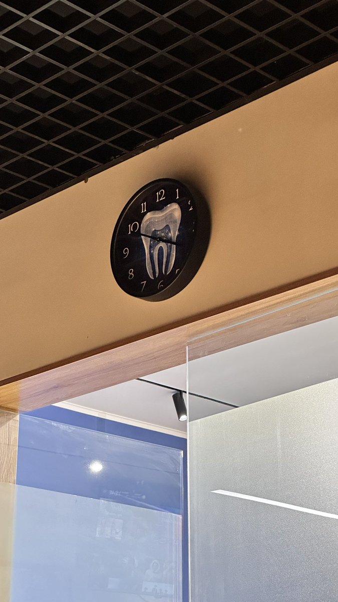 Айтганча, яқинда дурдек бирдек тишларимни сайқаллаштириш учун <a href="/shokh_dentist/">Shahbozbek Hamid</a> клиникасига борудим, консультация ва хизмат учун <a href="/FirdavsKhamid/">Firdavs Khamid</a> ҳамда уларнинг ассистентларига алоҳида раҳмат)