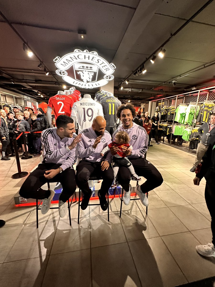 Wayne Barton tweet media