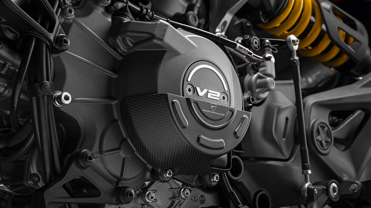 DucatiMotor's tweet photo. Customising your dream Monster is all about the details that make it truly yours. Start with subtle yet purposeful upgrades, like the brake fluid reservoir or the V2 carbon fiber cover.

Because sometimes, it’s the smallest components that make the biggest statement. https://t.co/WmK5t1rqhs