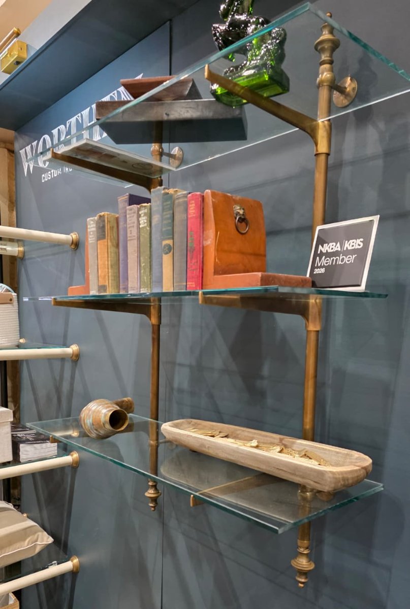 Gorgeous custom brass assemblies from Worthen in Richmond, VA — available in multiple finishes and full of character. Great display at KBIS! ✨
#KBIS #DesignDetails #LuxuryHome