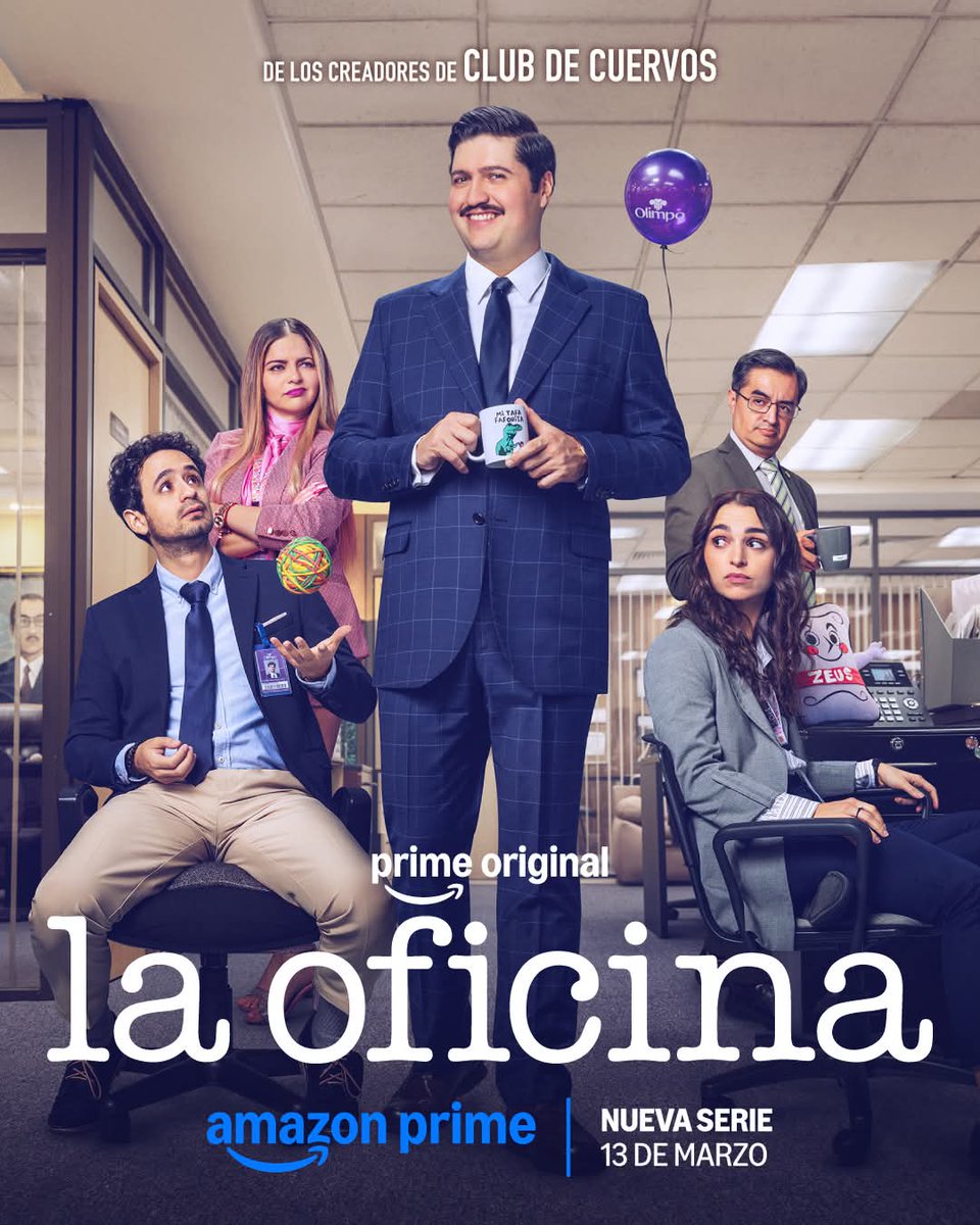 *Miramos a la cámara imaginaria*

Póster oficial de #LaOficinaMX. Estreno 13 de marzo en Amazon Prime Video.