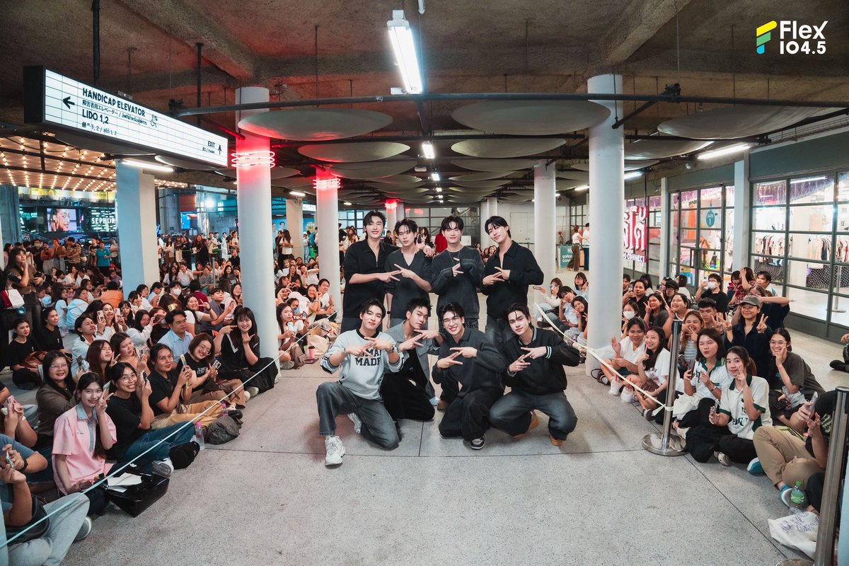 ขอบคุณทุกคนที่มาหากันนะคับผมมม รักทุกคนเลยคับบบบ เเล้วมาเจอกันอีกนะะะะ #Flex1045xiZ